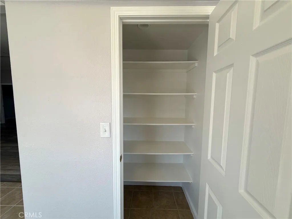 https://cdn.realtyfeed.com/cdn/127/306532224/26f9f9e1e9b739ce46af2587d26e84ef.webp