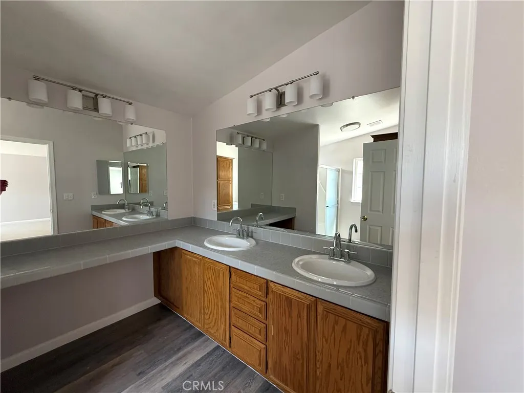 https://cdn.realtyfeed.com/cdn/127/306532224/a11b45b1d5bb35c0c2a36460e441eb80.webp