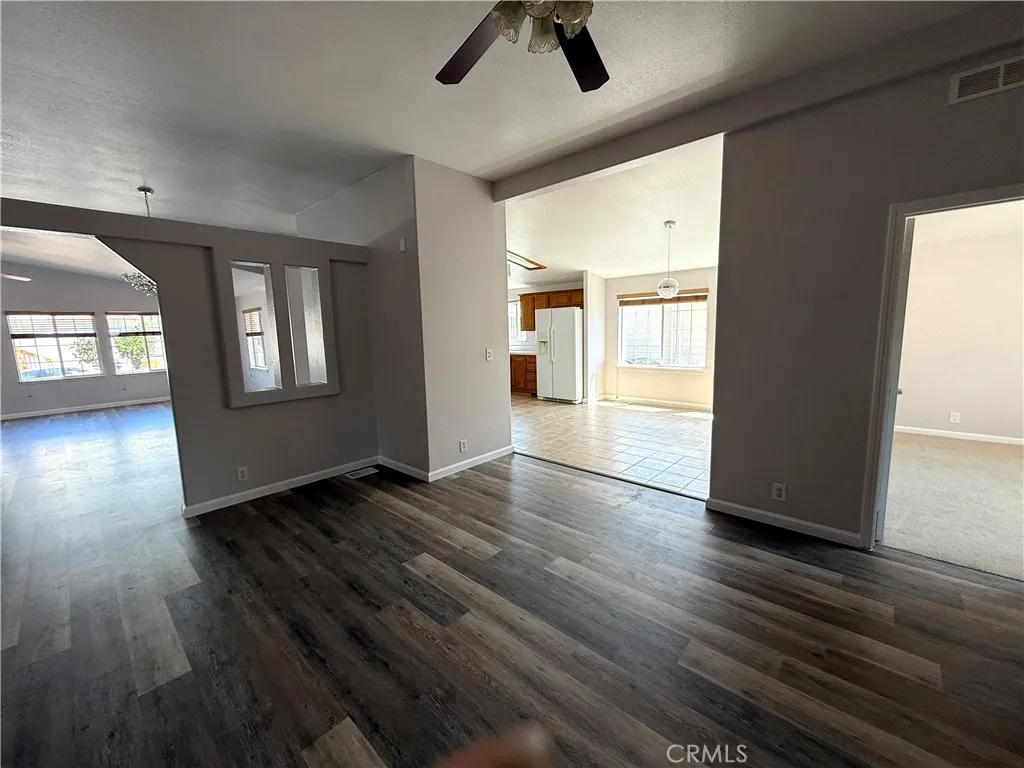 https://cdn.realtyfeed.com/cdn/127/306532224/c10794b43db9ff3d26b3e05708ce4b49.webp