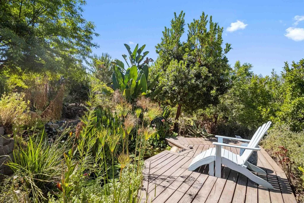 https://cdn.realtyfeed.com/cdn/127/306532225/89c92f5a6a8c9d0d807e75f637a887d2.webp