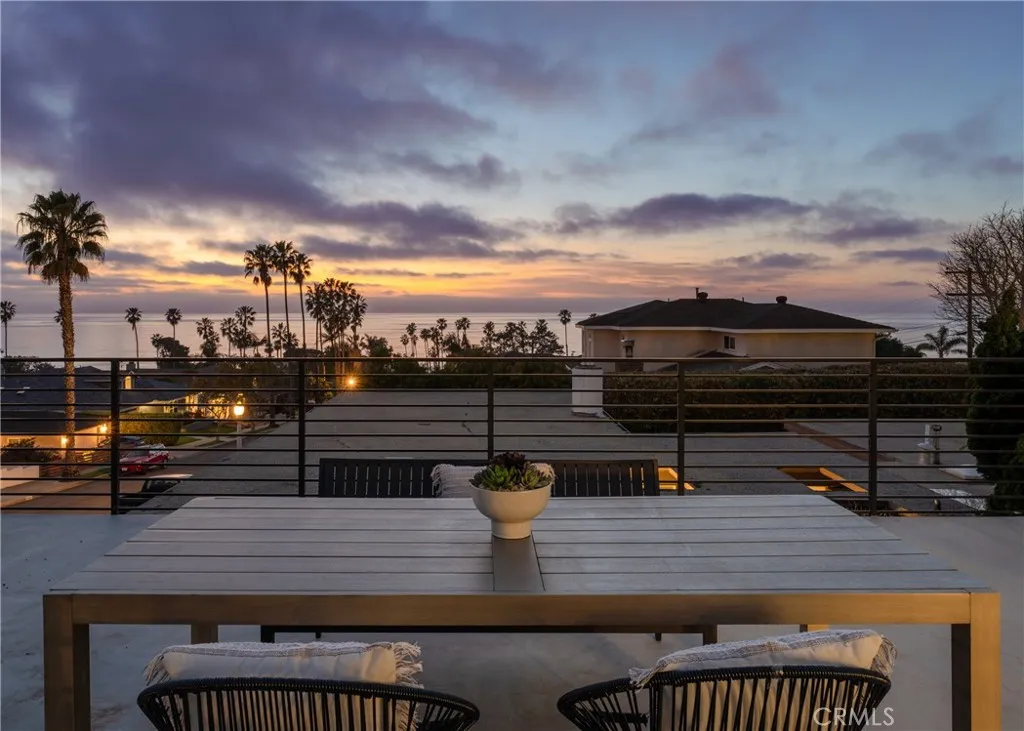 https://cdn.realtyfeed.com/cdn/127/306532247/021b87f1a0679f46a3ef620f8501d411.webp