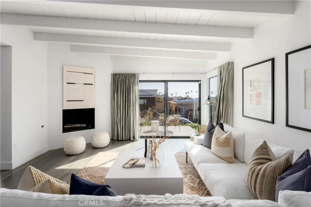 https://cdn.realtyfeed.com/cdn/127/306532247/be2a120210815cfae22ea44fa0e31264.webp