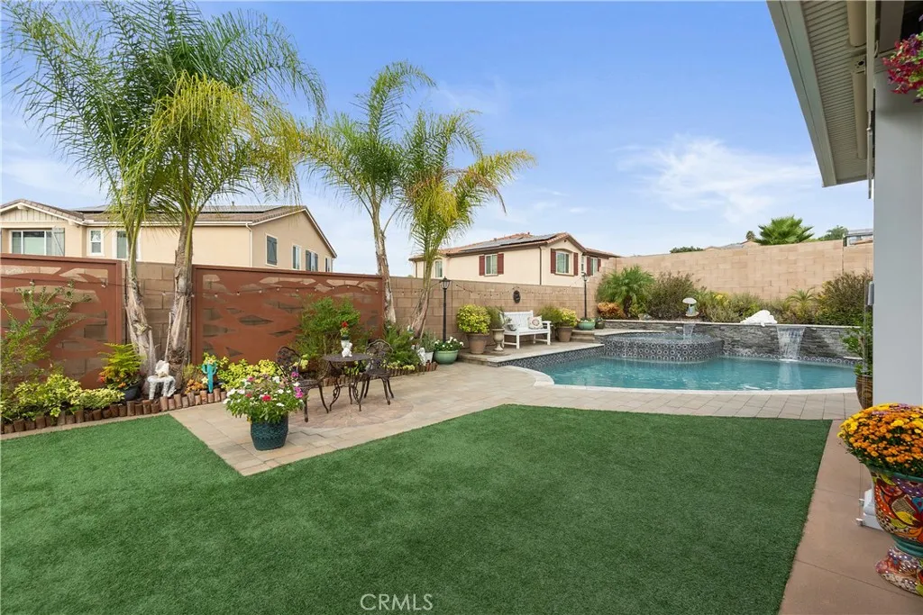 https://cdn.realtyfeed.com/cdn/127/306532255/13cfbb6944e07342721487489420f43d.webp
