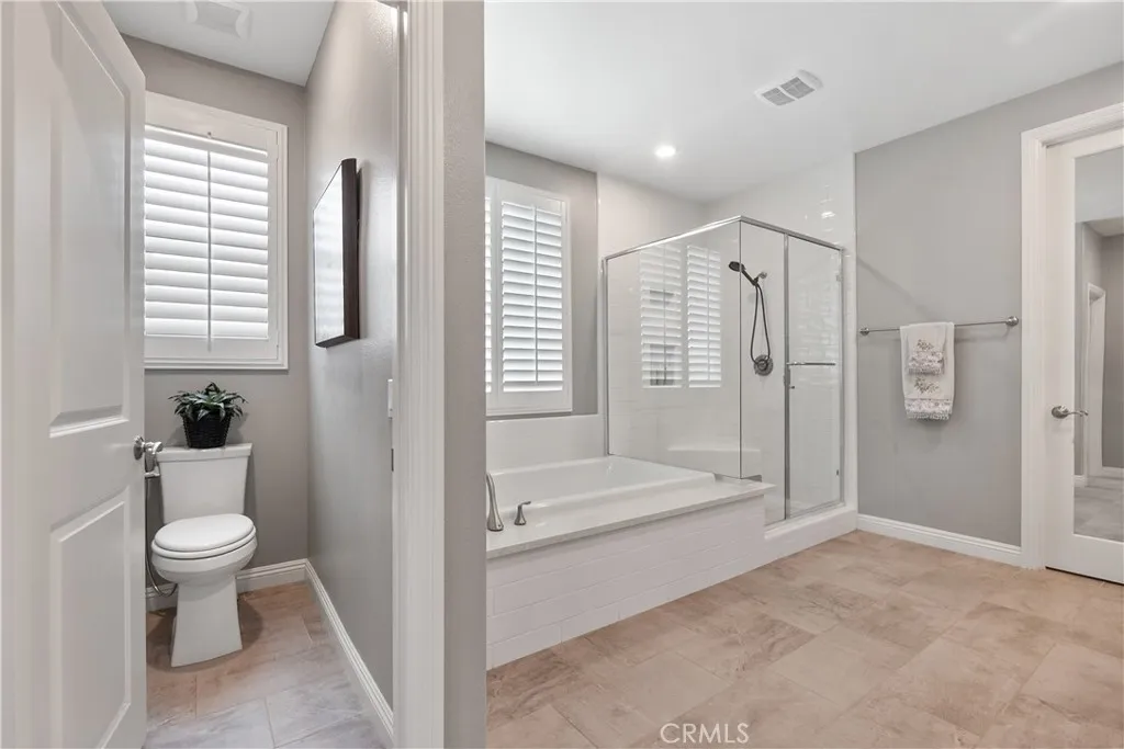 https://cdn.realtyfeed.com/cdn/127/306532255/17568bbfc547f9f4d2924c0ecb8cf6fe.webp
