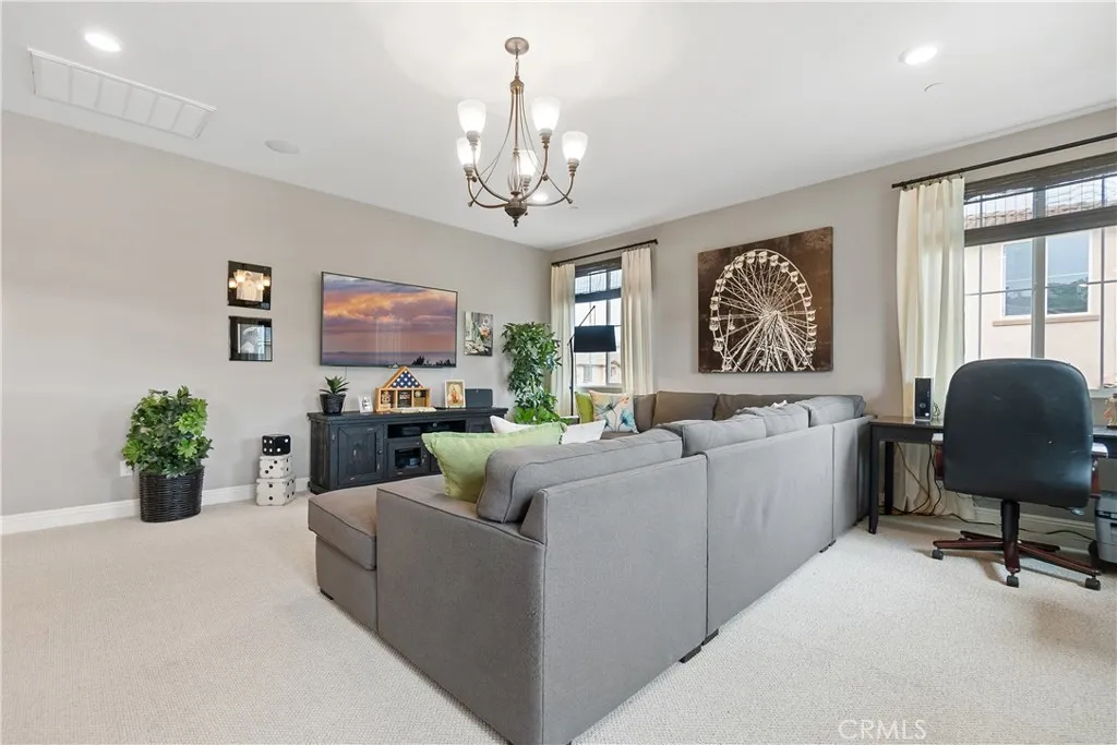https://cdn.realtyfeed.com/cdn/127/306532255/b3cac0c9a29fff3a867a5fae4fad89cd.webp