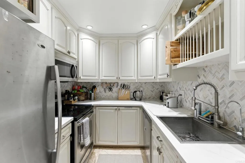 https://cdn.realtyfeed.com/cdn/127/306532280/f59e064a385527712803e2e25378deaa.webp