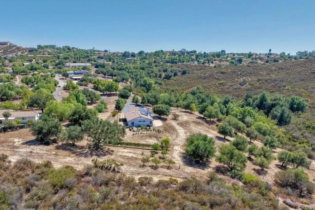https://cdn.realtyfeed.com/cdn/127/306532319/c942dc263f7e0b6e4f668bc6c7498310.webp