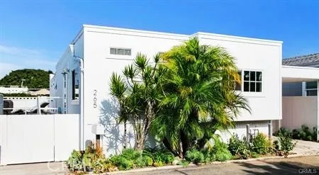 Newport Beach, CA 92660
