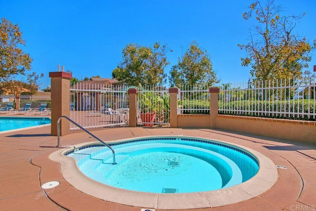 https://cdn.realtyfeed.com/cdn/127/306532349/0ddd8ec17cd7c060db583363c480f0b2.webp