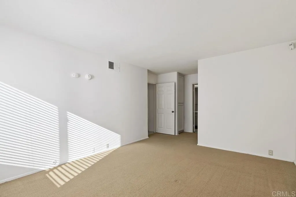 https://cdn.realtyfeed.com/cdn/127/306532349/1b122221fcd876ceaa8ce67c2d96c6eb.webp
