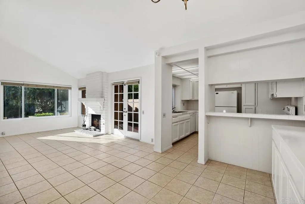 https://cdn.realtyfeed.com/cdn/127/306532349/d9d8ab63d043ca2452d6de0ea3ce2f13.webp