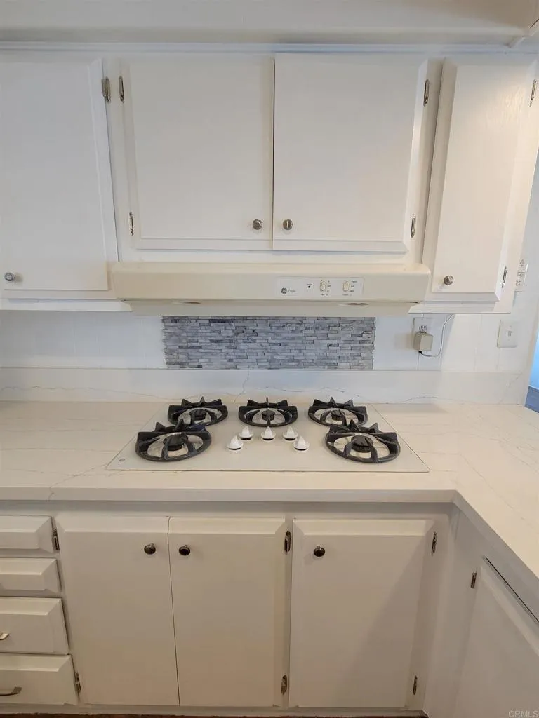 https://cdn.realtyfeed.com/cdn/127/306532357/4ed5ab045490996e21e3077c580f7510.webp