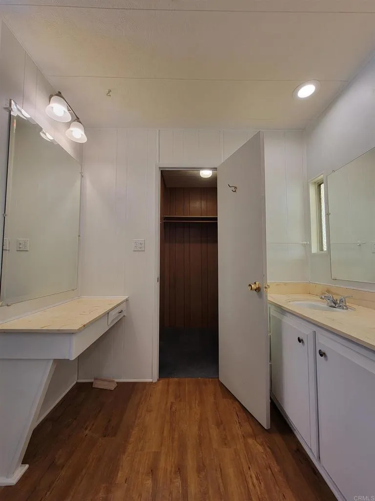 https://cdn.realtyfeed.com/cdn/127/306532357/6467257edd7421bf3d20b634c67c097e.webp