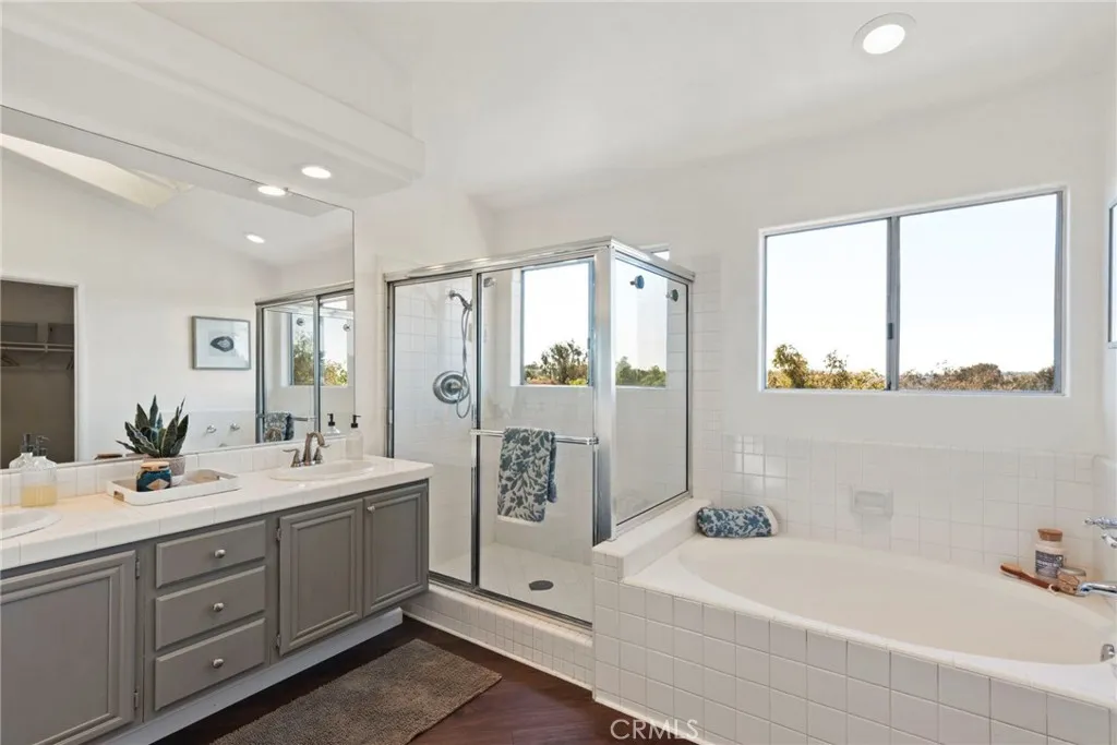 https://cdn.realtyfeed.com/cdn/127/306532430/3ffa4e0d992c1c667367af25972592a0.webp