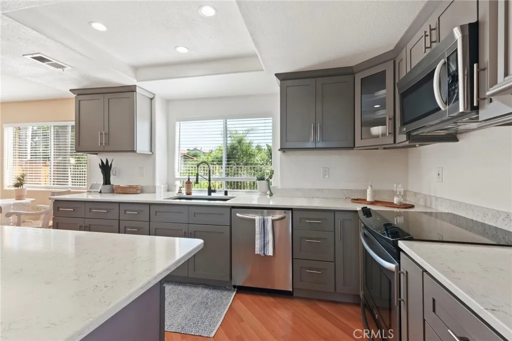 https://cdn.realtyfeed.com/cdn/127/306532430/438df725ab4eb6c65766de4df76b5a47.webp