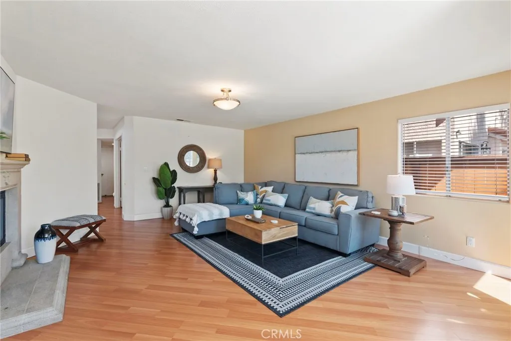 https://cdn.realtyfeed.com/cdn/127/306532430/8333922466d5519db38c22f8f8eddc76.webp