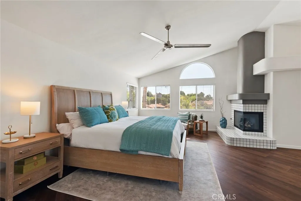 https://cdn.realtyfeed.com/cdn/127/306532430/8dbbf1e70bb6a0e3e12b1d73bb4b0704.webp