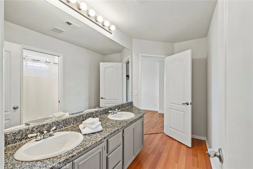 https://cdn.realtyfeed.com/cdn/127/306532430/f4ec4d2195d47e50f8abc606d2bbce37.webp