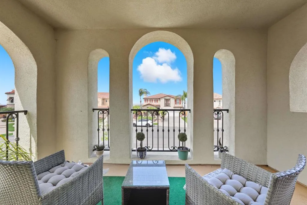 https://cdn.realtyfeed.com/cdn/127/306532446/c1cbff5a0299e78371be38c0ab5f2414.webp