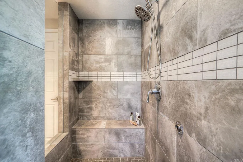 https://cdn.realtyfeed.com/cdn/127/306532473/7487b03c75575df42f2d1ffe8b1b41f9.webp