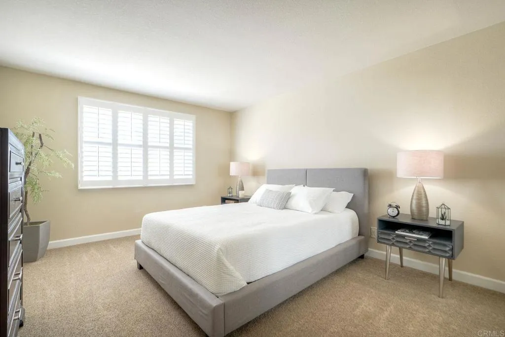 https://cdn.realtyfeed.com/cdn/127/306532473/cecf7df2f9424f56f98abce9803145ff.webp