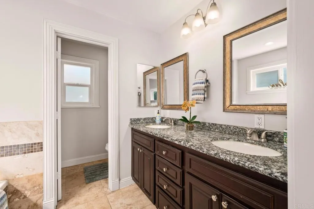 https://cdn.realtyfeed.com/cdn/127/306532516/0cdc9ef4405ccdfe57546a2a83037397.webp