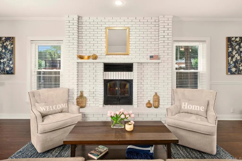 https://cdn.realtyfeed.com/cdn/127/306532516/8257ecac6e61ff8c8233e341e25ef33e.webp