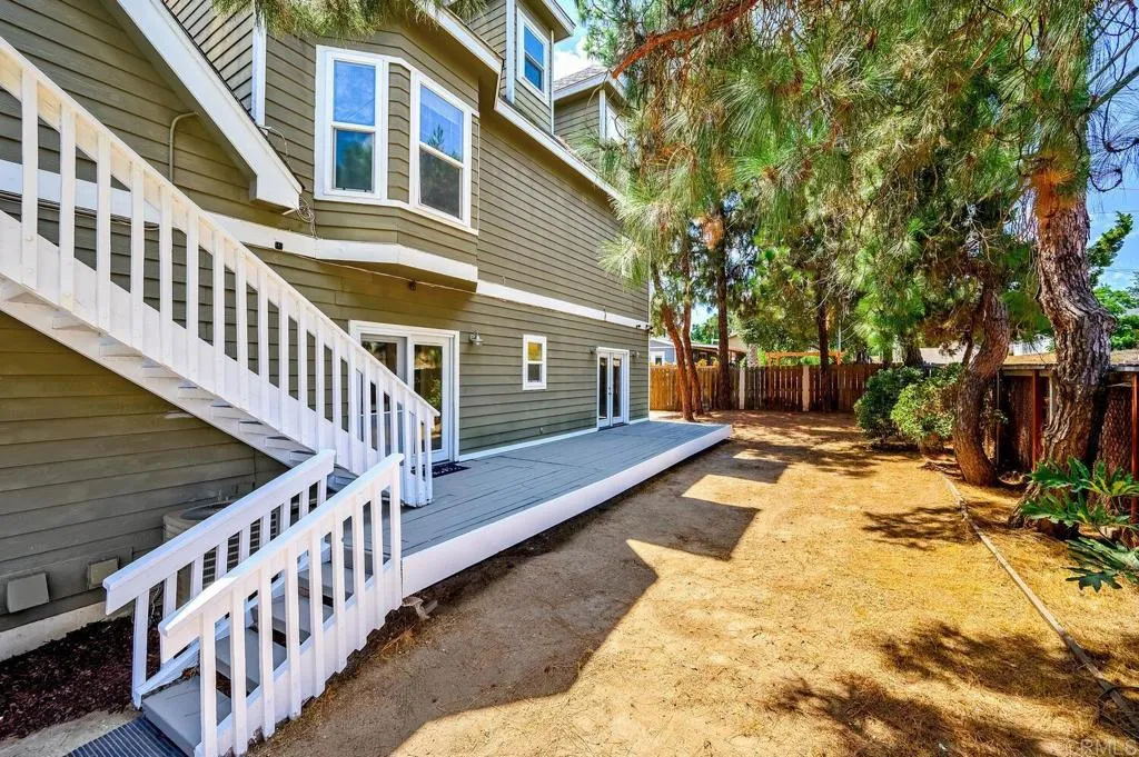 https://cdn.realtyfeed.com/cdn/127/306532516/c5d3ad9efd0322873fa7a688c1cc53d6.webp