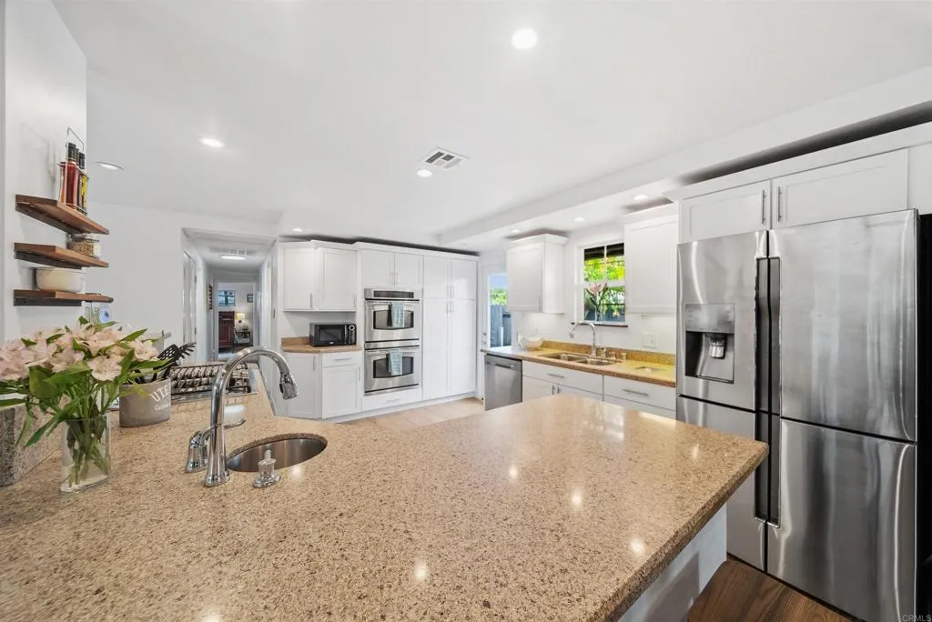 https://cdn.realtyfeed.com/cdn/127/306532551/06f6e6ce585feb9799c9067550fbb937.webp