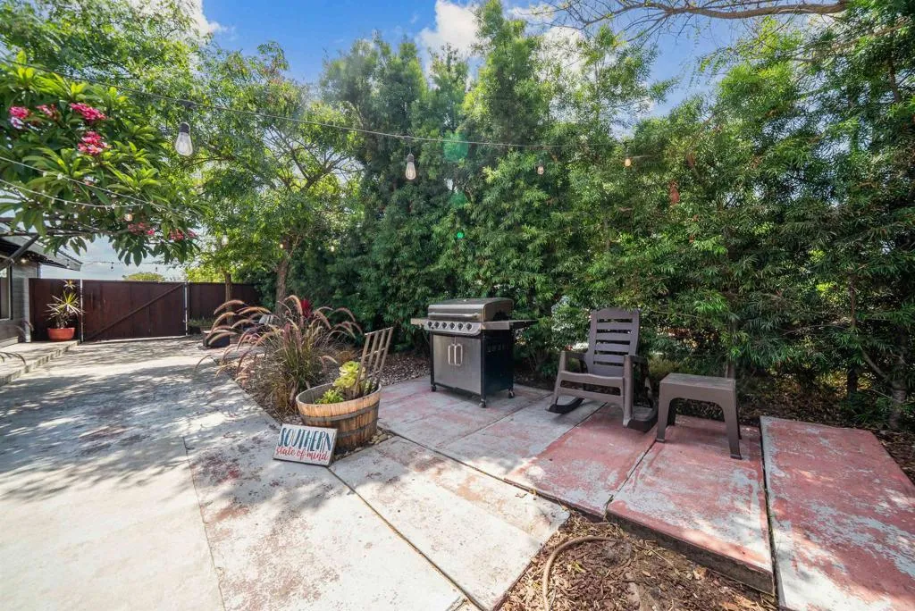 https://cdn.realtyfeed.com/cdn/127/306532551/efbecceadb084151489c657e66df8147.webp
