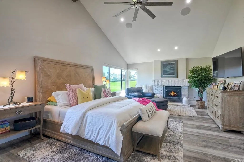 https://cdn.realtyfeed.com/cdn/127/306532578/63b00f4e473ec0518418826b8117a6ea.webp