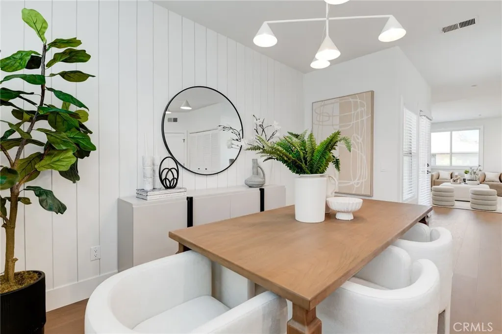 Photo #6: OC25195934 Listing 