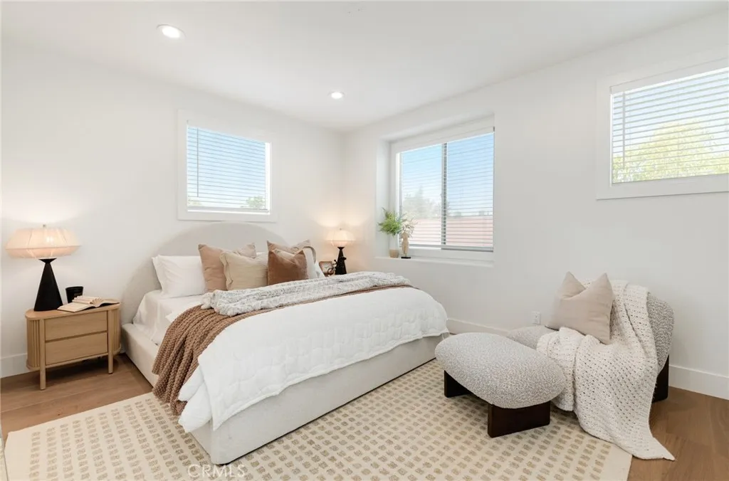 Photo #11: OC25195934 Listing: Photo #11