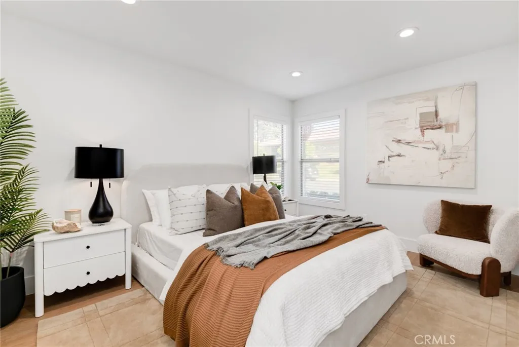 Photo #15: OC25195934 Listing: Photo #15