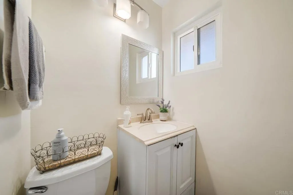 https://cdn.realtyfeed.com/cdn/127/306532615/d707ffb5734498bfb8810a0677f6e749.webp