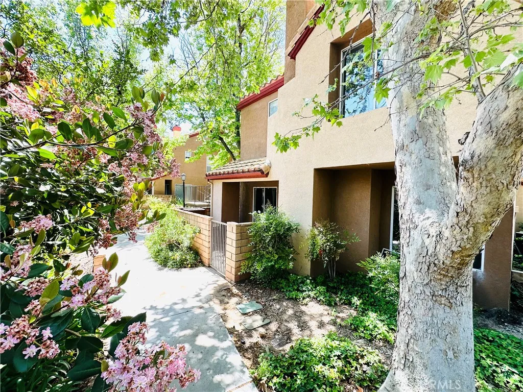 Saugus, CA 91350