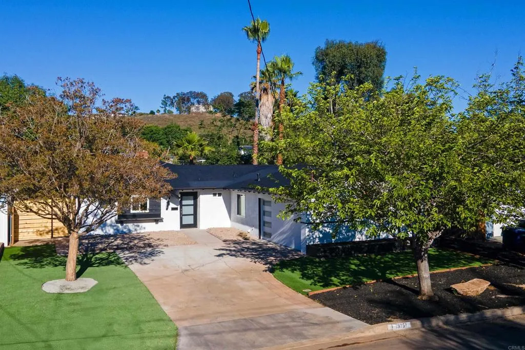 https://cdn.realtyfeed.com/cdn/127/306532644/0b3f1f14094fddf1e224e502d28bbeec.webp