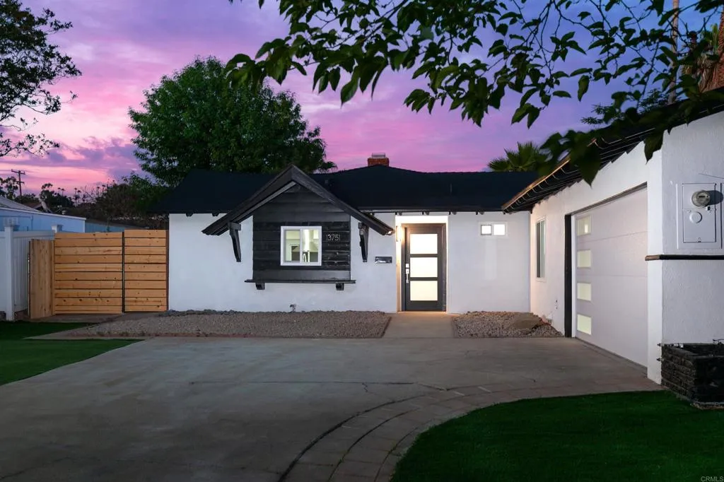 https://cdn.realtyfeed.com/cdn/127/306532644/0cdc2f1afeee56e5c2e1cfca7f35580a.webp