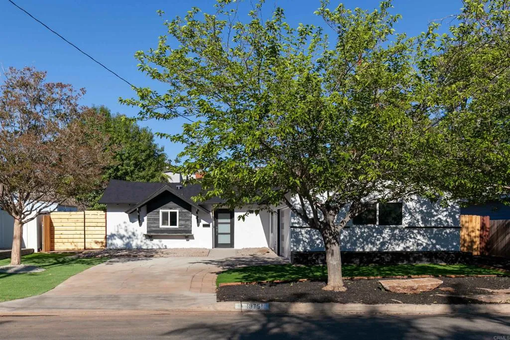https://cdn.realtyfeed.com/cdn/127/306532644/57872ae94037ac01986e8f90324f671e.webp