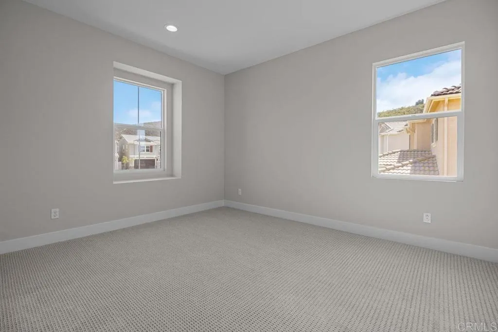 https://cdn.realtyfeed.com/cdn/127/306532647/0947a6d8e9ff8ea5ddb981f0da807856.webp
