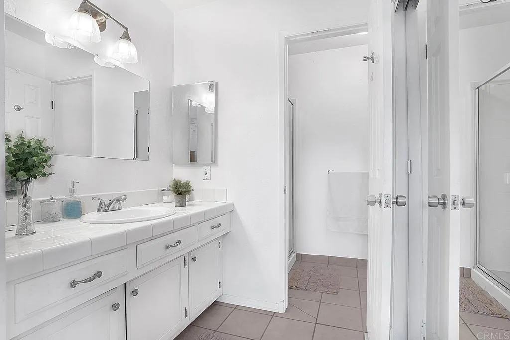 https://cdn.realtyfeed.com/cdn/127/306532675/05bc836bf93777716962cf294b48cde7.webp