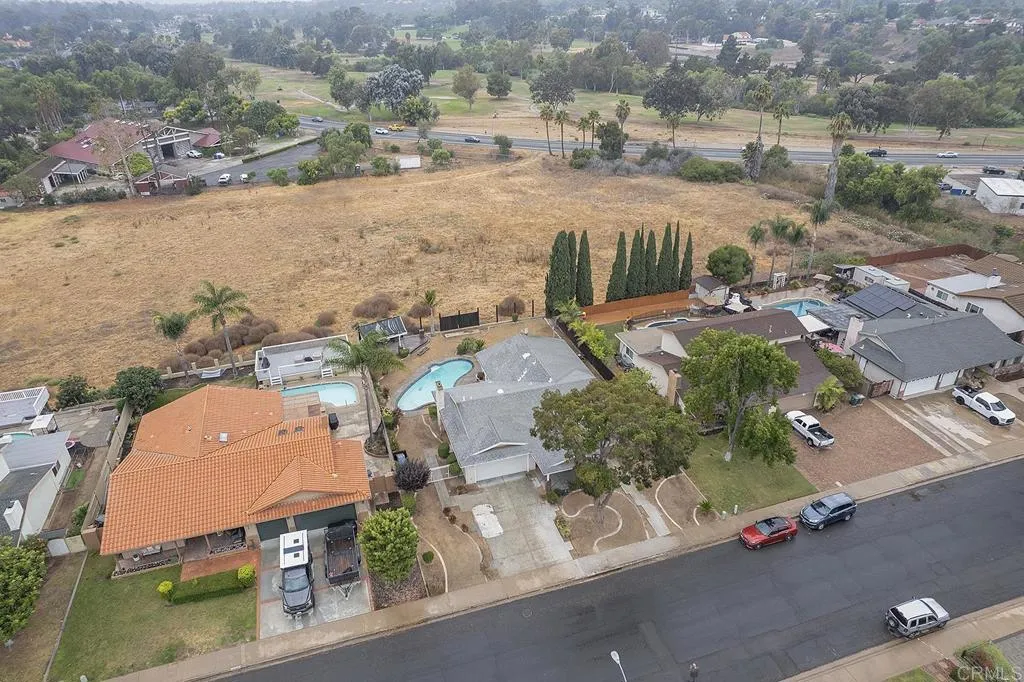 https://cdn.realtyfeed.com/cdn/127/306532675/f366ad275fe300d67d82680f56b9a846.webp