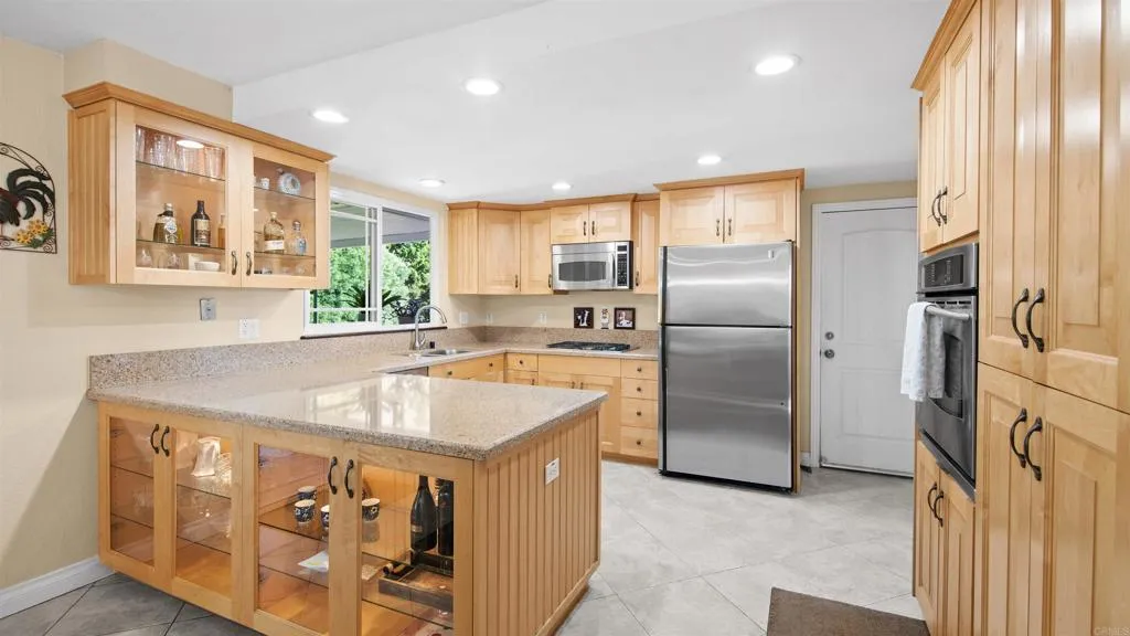 https://cdn.realtyfeed.com/cdn/127/306532677/07349fa2442aa158f3a3abe5a955ff4b.webp