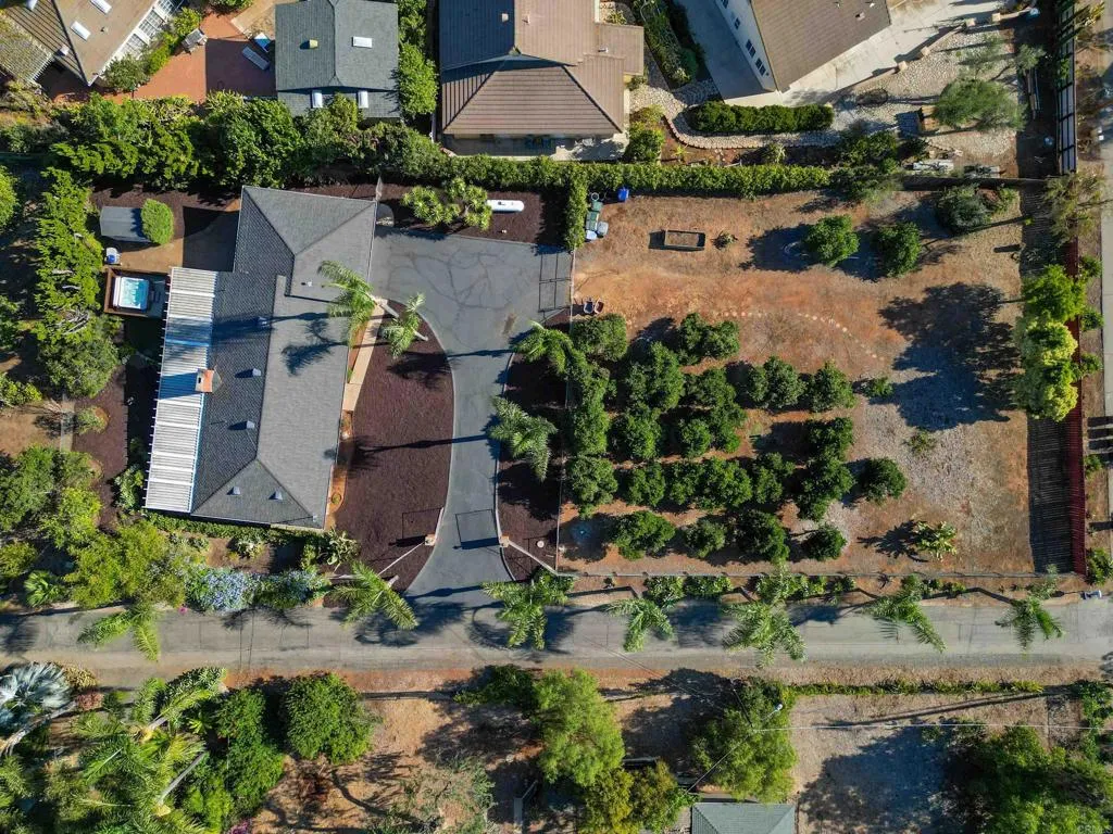 https://cdn.realtyfeed.com/cdn/127/306532677/41989b227e04e5288d9196f368ecbce7.webp