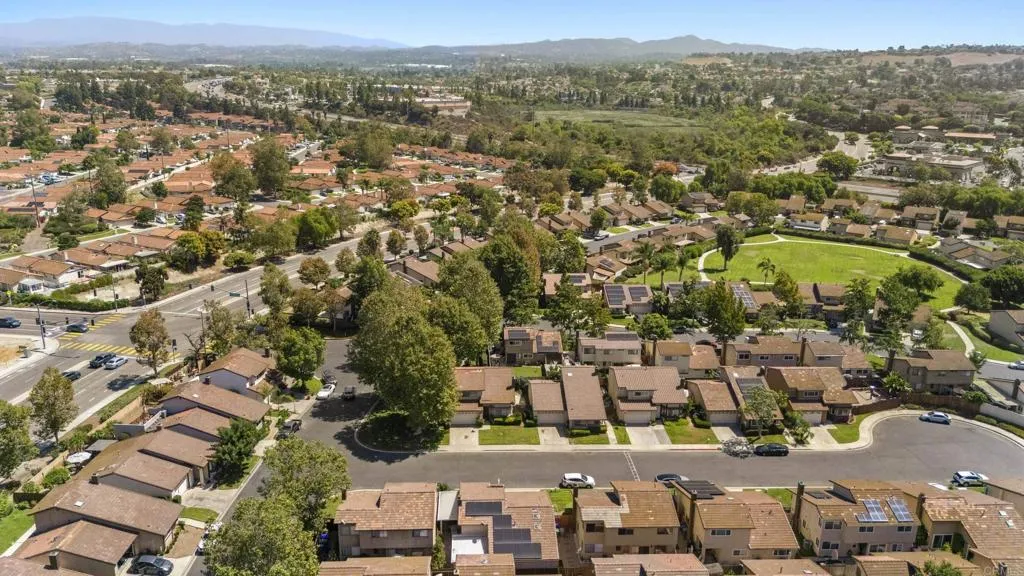 https://cdn.realtyfeed.com/cdn/127/306532714/c186b4fb91a305aba73d600e1bd1c85d.webp