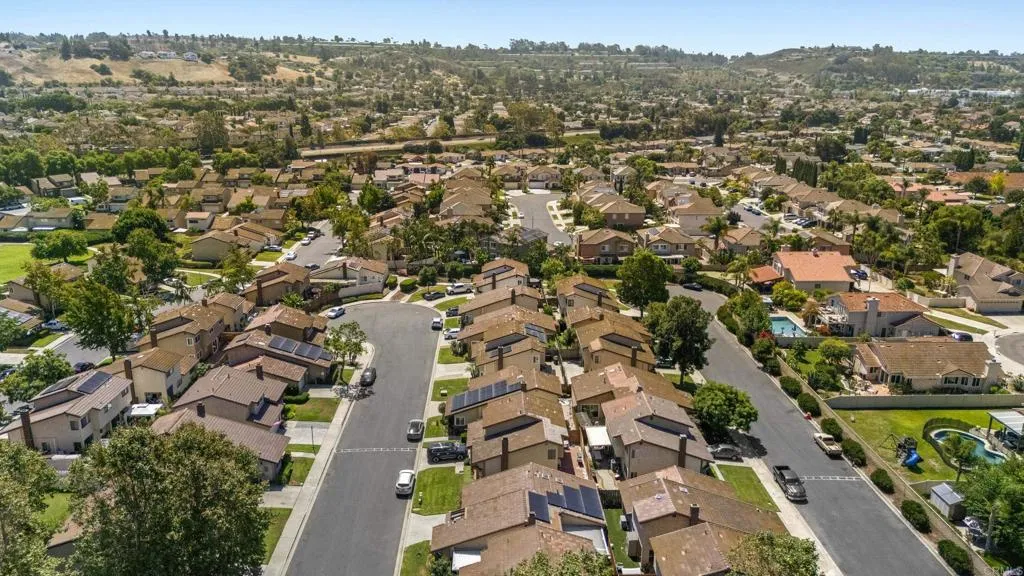 https://cdn.realtyfeed.com/cdn/127/306532714/d70dbc7528d2c2df7b8d7ac9e328c19d.webp