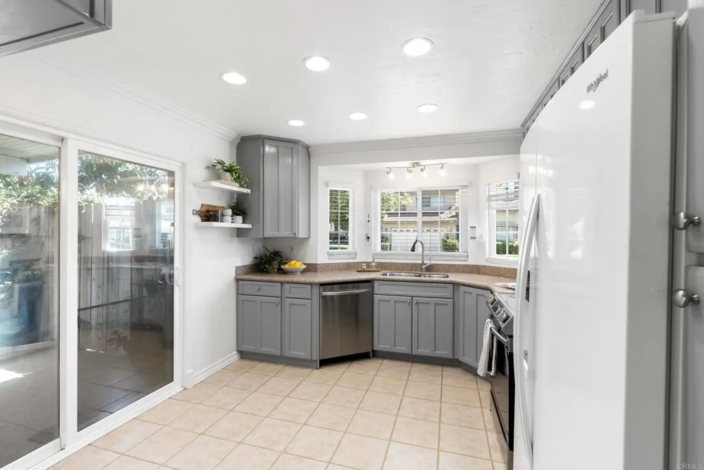 https://cdn.realtyfeed.com/cdn/127/306532714/ef6bb7a317c3c3a9f000cd1a2c6c66ae.webp