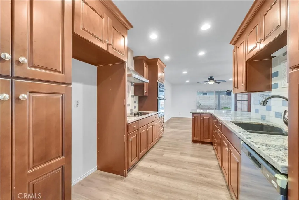 125 Lilac Lane, Brea, CA, 92823