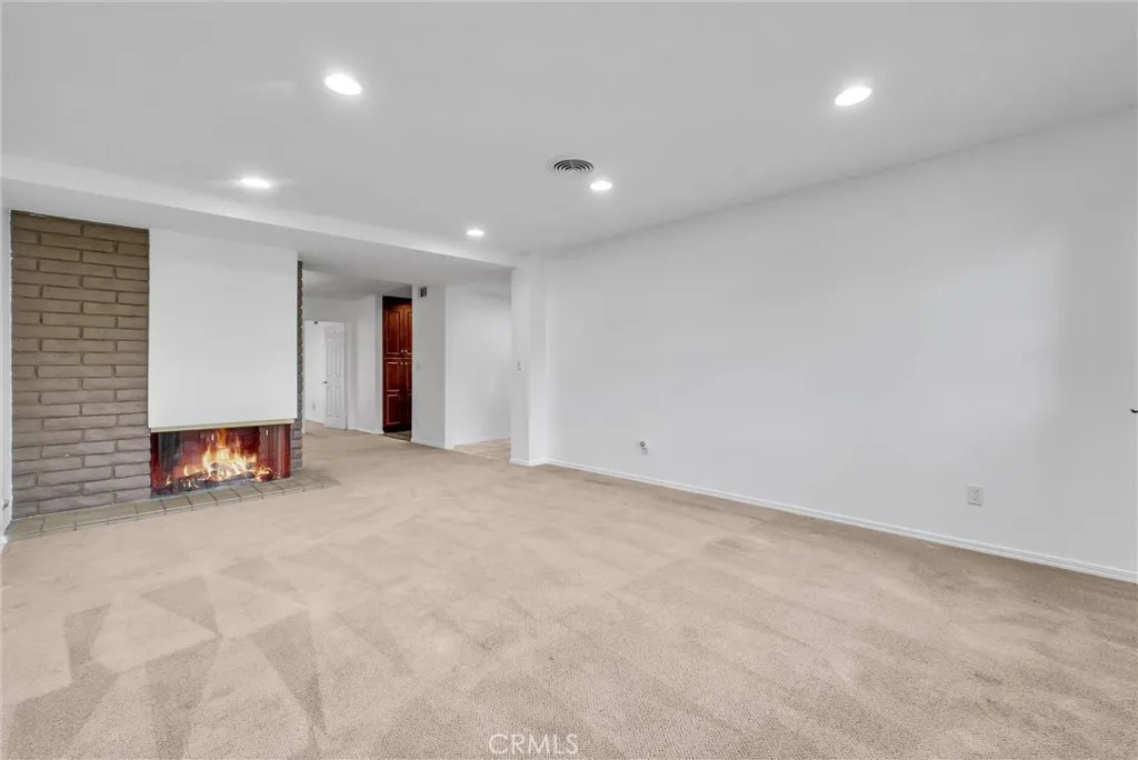 125 Lilac Lane, Brea, CA, 92823