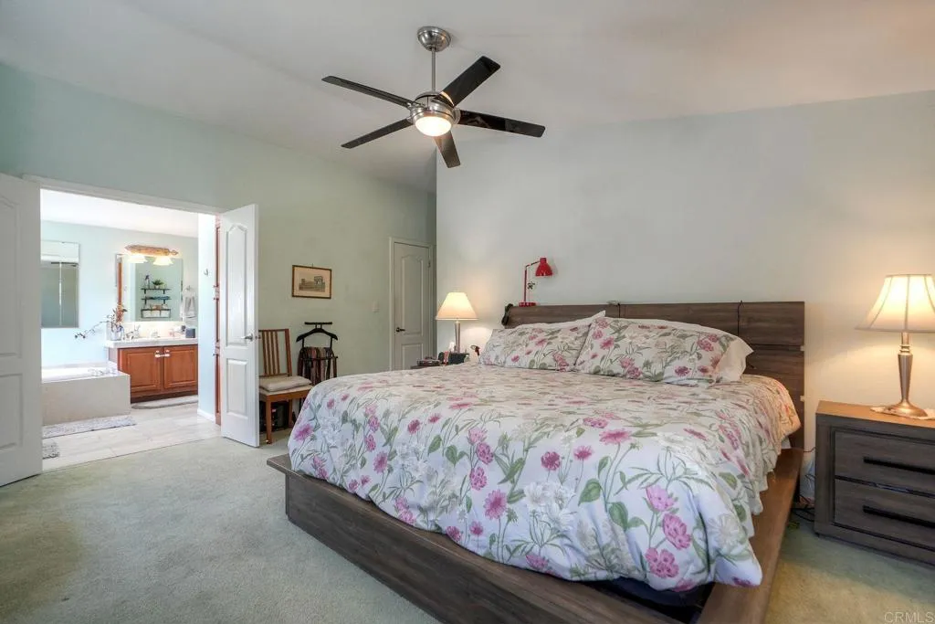 https://cdn.realtyfeed.com/cdn/127/306532741/32066525813633996964afd900be006c.webp